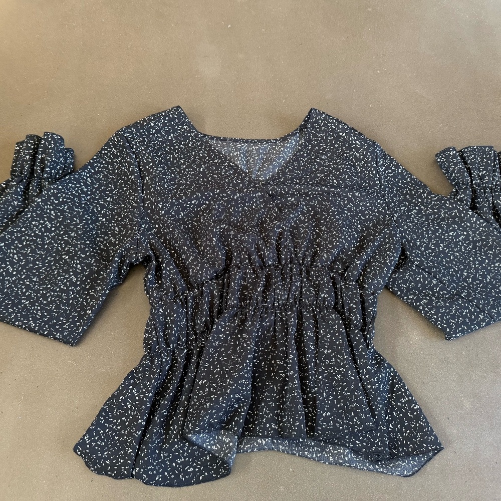 Black and white patterned cross long sleeve